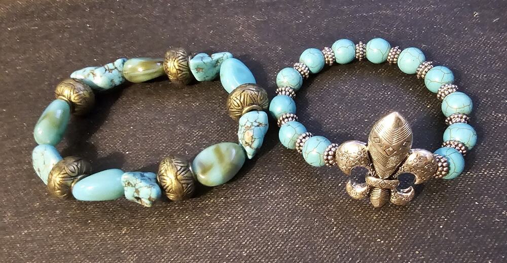 Boho Turquoise Magnesite Stretch Bracelet Set Fleur De Lis Beaded (Lot of 2)